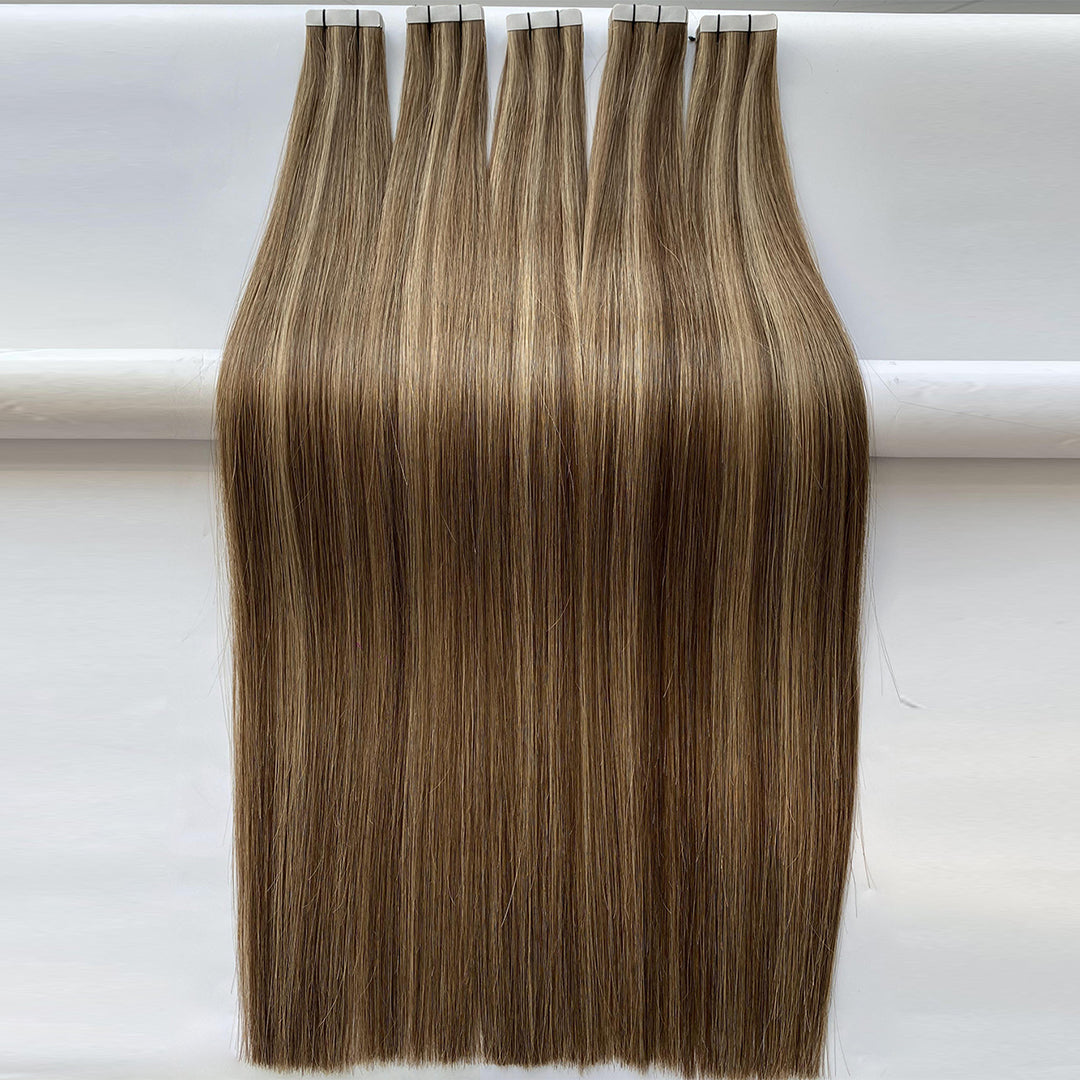 Tape-Extensions 4/8/18 gesträhnt